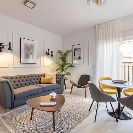 Apartman Stylish And Elegant 1 & 2 Bedroom I